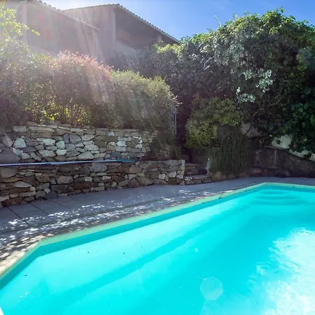 Apartment T3 Rez De Jardin,piscine Privee *