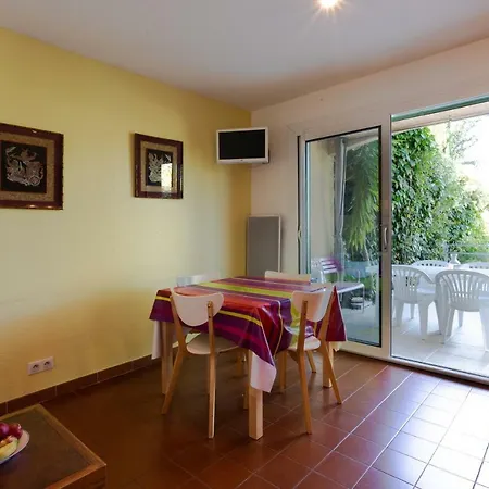 Apartment T3 Rez De Jardin,piscine Privee Saint-Cyr-sur-Mer